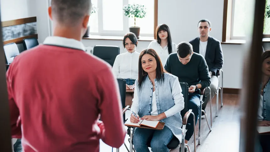 Top 5 Free Online Courses to Take This Diwali 2024 1 What Does the Course Cover?